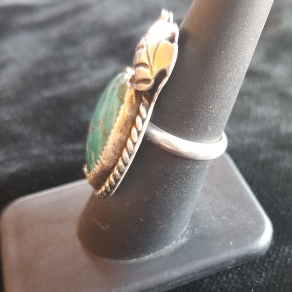 Old Navajo Pawn Turquoise Ring - Picture 2 of 4
